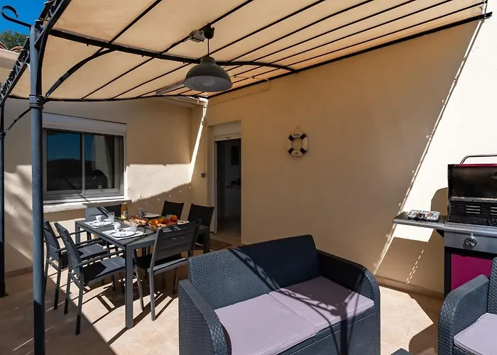 בית נופש Pietralunga 8 By Interhome *